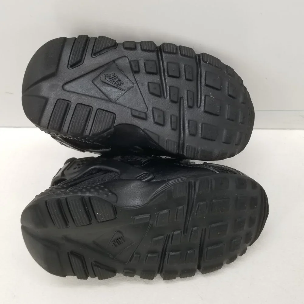 Nike Huarache Run Baby Black Walking Athletic Shoes Sneakers 704950-016 Size 4C